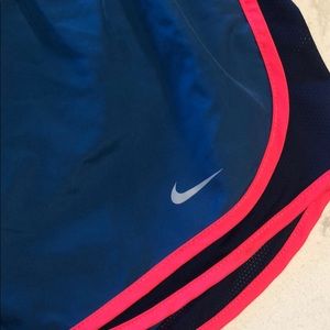 Nike Shorts - Nike running shorts Nike Shorts - Nike running shorts